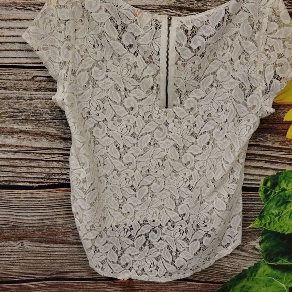 Eyeshadow Lt cream Short Sleeve Top Medium Pre-owned - Picture 2 of 6